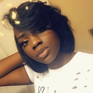 Meet your Posher, Keisha